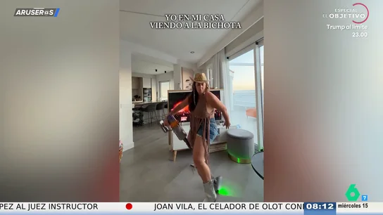 El divertido viral de Anabel Pantoja comparándose con las influencers que van a Coachella: así baila con Karol G mientras pasa la aspiradora El divertido viral de Anabel Pantoja comparándose con las influencers que van a Coachella: así baila con Karol G mientras pasa la aspiradora