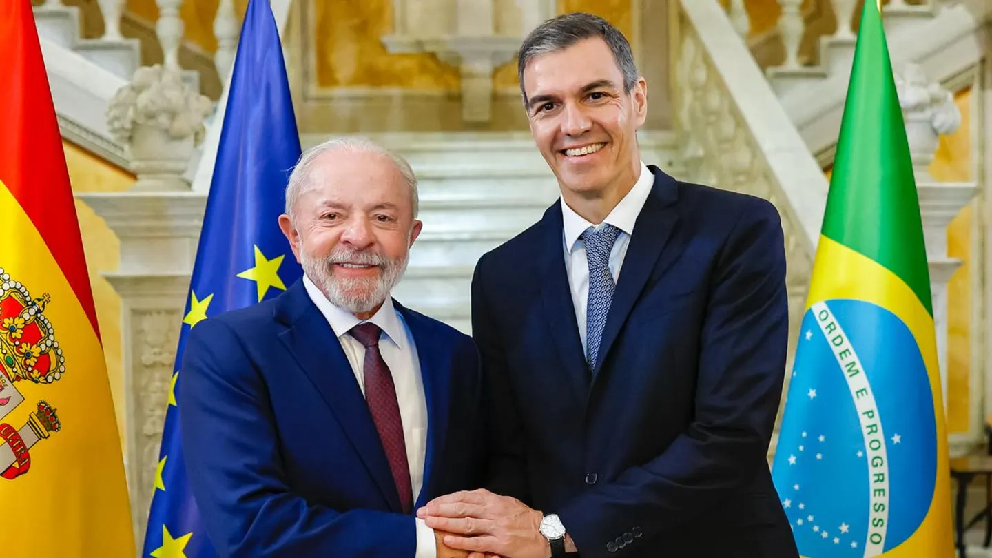 Lula da Silva, a la izquierda; a la derecha, Pedro Sánchez Lula da Silva, a la izquierda; a la derecha, Pedro Sánchez