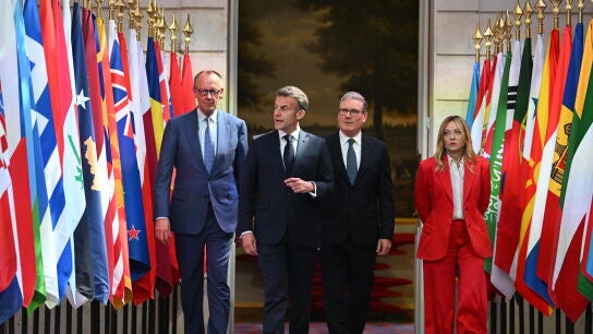 Friedrich Merz, Emmanuel Macron, Keir Starmer y Giorgia Meloni en el El&iacute;seo para debatir sobre una misi&oacute;n en el estrecho de Ormuz.