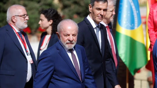 El jefe del Gobierno, Pedro Sánchez, y el presidente brasileño, Luiz Inácio Lula da Silva, presiden la primera cumbre entre ambos países El jefe del Gobierno, Pedro Sánchez, y el presidente brasileño, Luiz Inácio Lula da Silva, presiden la primera cumbre entre ambos países