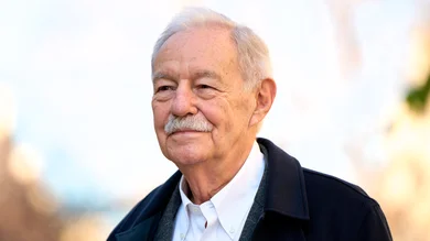 EDUARDO MENDOZA EDUARDO MENDOZA