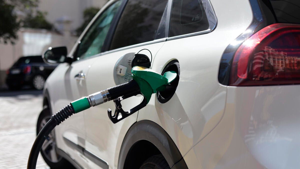 El anuncio de la reapertura de Ormuz se nota poco (o nada) en las gasolineras: así están los precios en diferentes puntos de España