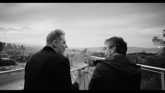 Loquillo mira con ilusión a la Barcelona de hoy, que no es tan diferente a la de hace 60 años: "Soy vecino del Clot', mil leches y charnego" Loquillo mira con ilusión a la Barcelona de hoy, que no es tan diferente a la de hace 60 años: "Soy vecino del Clot', mil leches y charnego"