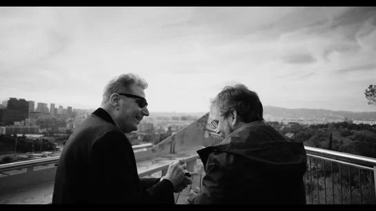 Jordi Évole se pone "romántico" con Loquillo: "Con el dinero que has ganado, ¿no te has podido poner unas funditas en las muelas?" Jordi Évole se pone "romántico" con Loquillo: "Con el dinero que has ganado, ¿no te has podido poner unas funditas en las muelas?"