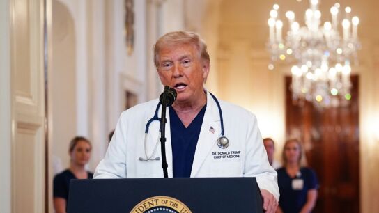 Trump abre la puerta a los psicod&eacute;licos: EEUU da luz verde a las terapias con LSD para tratar la salud mental.