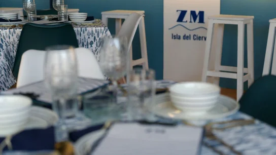Así es la espectacular reforma que el equipo de Servicio Secreto de Alberto Chicote realiza en el restaurante ZM: "Este verano triunfamos" Así es la espectacular reforma que el equipo de Servicio Secreto de Alberto Chicote realiza en el restaurante ZM: "Este verano triunfamos"