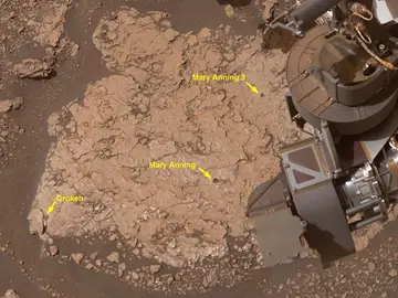 La cámara Mastcam del rover Curiosity de la NASA capturó este mosaico mientras exploraba la unidad arcillosa La cámara Mastcam del rover Curiosity de la NASA capturó este mosaico mientras exploraba la unidad arcillosa