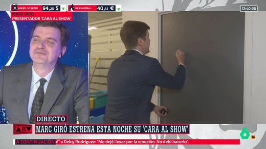 Marc Giró le ‘roba’ el despacho a Ferreras a porrazos: “¡Ábreme que no soy Pablo Iglesias!” Marc Giró le ‘roba’ el despacho a Ferreras a porrazos: “¡Ábreme que no soy Pablo Iglesias!”