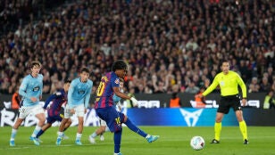 El fatal penalti de Lamine Yamal: se lesiona al marcar al Celta de Vigo