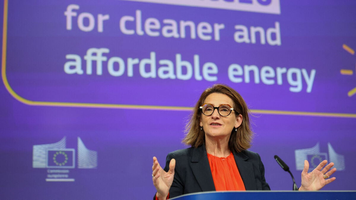 Bruselas deja de lado su recomendación de un día de teletrabajo a la semana en su lista de recetas frente a la crisis energética