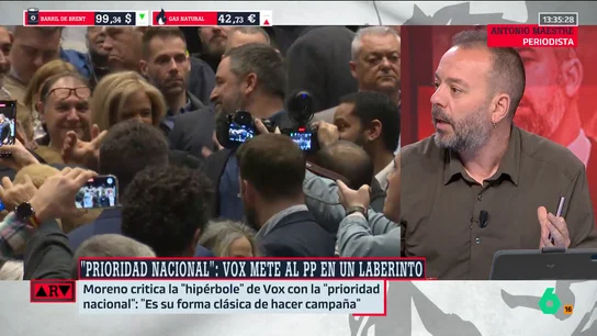 Maestre responde a Juanma Moreno tras hablar de "arraigo" sobre el pacto entre PP y Vox: "Cinco veces pone prioridad nacional en el acuerdo" Maestre responde a Juanma Moreno tras hablar de "arraigo" sobre el pacto entre PP y Vox: "Cinco veces pone prioridad nacional en el acuerdo"