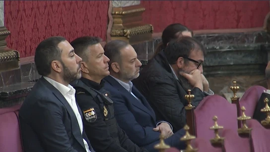 Koldo García, a la derecha; junto a él, José Luis Ábalos; a la izquierda, Víctor de Aldama Koldo García, a la derecha; junto a él, José Luis Ábalos; a la izquierda, Víctor de Aldama