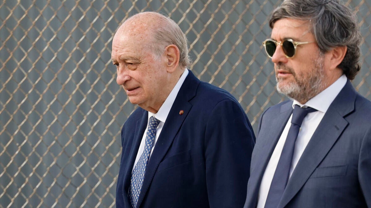 Un juicio fácil para Fernández Díaz: las testificales de sus excompañeros y las interrupciones de la presidenta del tribunal