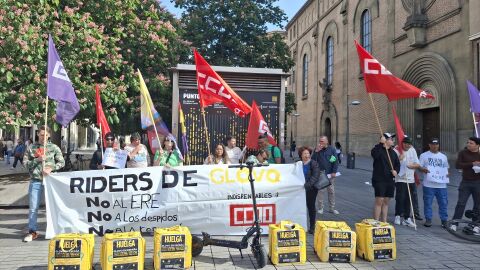 'Riders' de Glovo de toda Espa&ntilde;a claman contra la precariedad laboral y la falta de derechos.