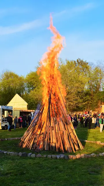 Hoguera. Walpurgis Hoguera. Walpurgis