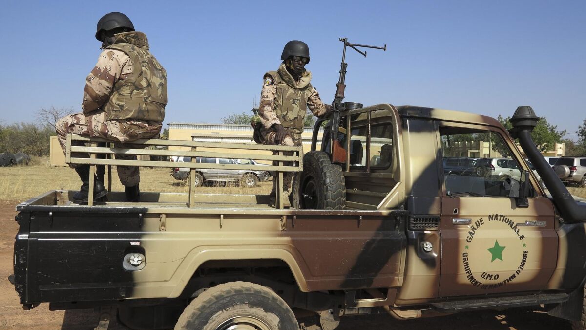 Grupos armados lanzan múltiples ataques en las principales ciudades de Malí tras una alianza entre los tuaregs y grupos islamistas