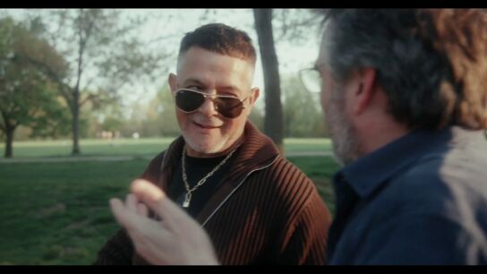 Alejandro Sanz carga contra quienes compran "el paquete completo" de cierto ideario pol&iacute;tico: "La Tierra es plana, las vacunas nos matan..."