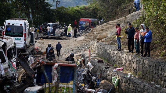 Imagen de c&oacute;mo ha quedado la V&iacute;a Panamericana (Colombia) tras el atentado 