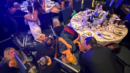 Tensi&oacute;n entre los asistentes en el Hilton