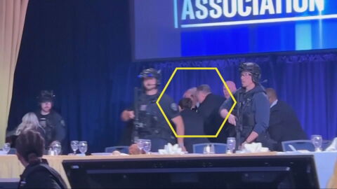 Un control de metales solo para el sal&oacute;n e identificaciones laxas: los fallos de seguridad que la Casa Blanca obvia