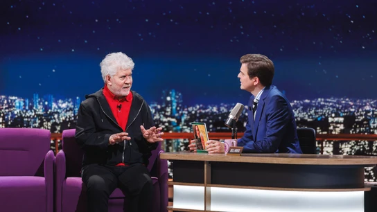 Almodóvar revela cómo son Dua Lipa y Harry Styles en las distancias cortas en Cara al Show Almodóvar revela cómo son Dua Lipa y Harry Styles en las distancias cortas en Cara al Show