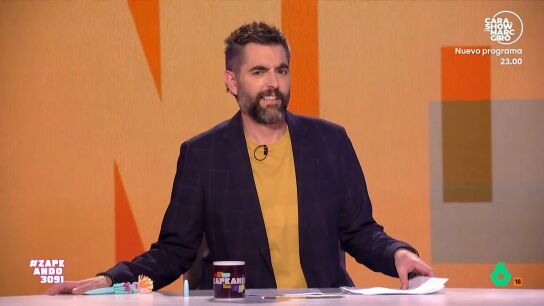 El presentador de Zapeando se ha cambiado el corte de pelo y la zapeadora no ha dudado en hacer sus comentarios sobre el nuevo estilo capilar de Dani. 