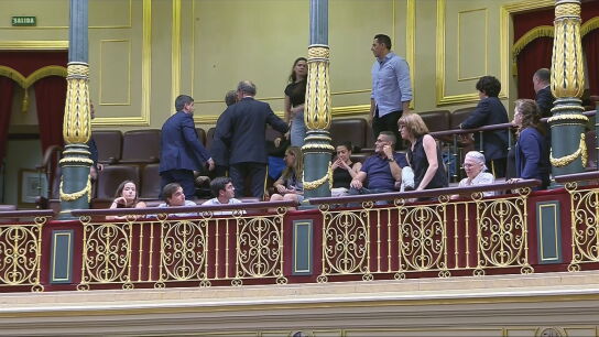 Irene Moreno en su protesta en el Congreso contra la derogación del decreto de la prórroga de los alquileres