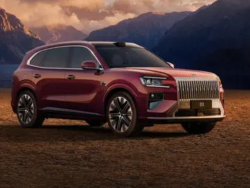 Así es el SUV híbrido enchufable que viene de China para desafiar a Porsche, Mercedes y BWM con 1.400 CV Así es el SUV híbrido enchufable que viene de China para desafiar a Porsche, Mercedes y BWM con 1.400 CV