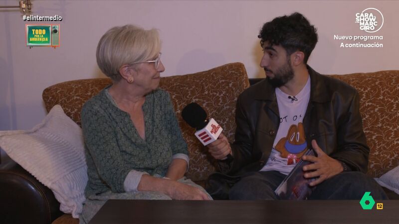 &iexcl;Objetivo conseguido! Isma Ju&aacute;rez ve el final de El Intermedio en casa de Elia: "Eres mi espectadora favorita"