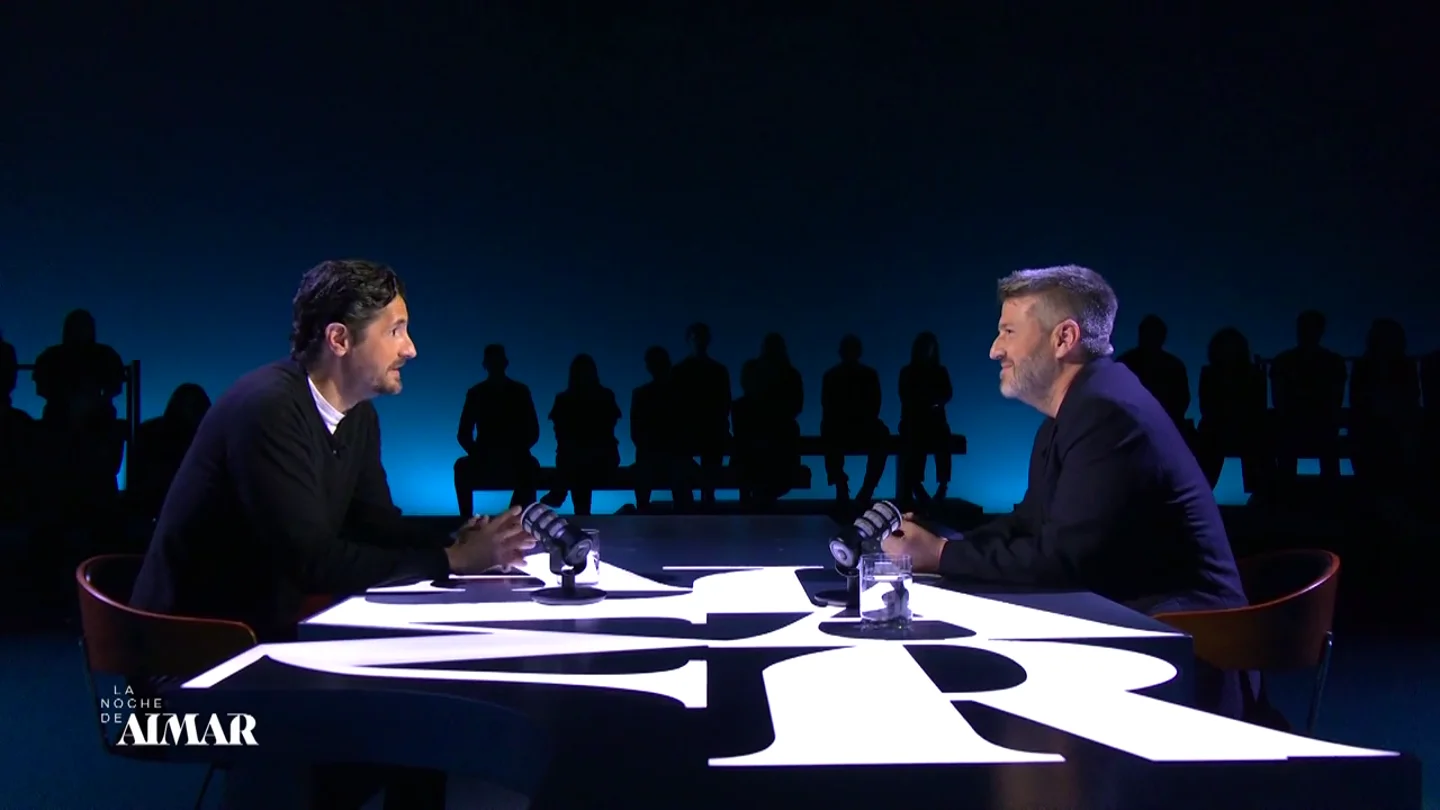Entrevista de Aimar Bretos a Juan Diego Botto en La Noche de Aimar: "La patria es la gente que habita en un país" Entrevista de Aimar Bretos a Juan Diego Botto en La Noche de Aimar: "La patria es la gente que habita en un país"