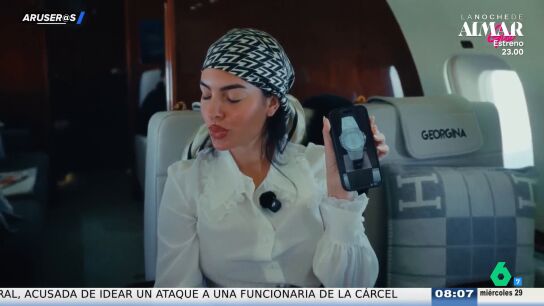 Georgina Rodr&iacute;guez ense&ntilde;a a c&aacute;mara su nuevo reloj en Roma: "He cobrado y me lo puedo comprar"