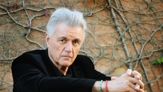 Una infancia herida y una identidad en lucha: la mirada m&aacute;s reivindicativa de John Irving