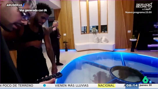 El polémico vídeo de Jason Derulo en el que confiesa que tiene un "acuario de tiburones" en su casa El polémico vídeo de Jason Derulo en el que confiesa que tiene un "acuario de tiburones" en su casa