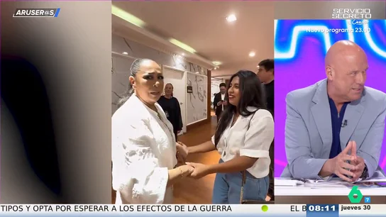 Alfonso Arús critica a Isabel Pantoja tras emocionarse al ver a una fan que le recuerda a su hija: "¿Ahora se le escapan lágrimas?" Alfonso Arús critica a Isabel Pantoja tras emocionarse al ver a una fan que le recuerda a su hija: "¿Ahora se le escapan lágrimas?"