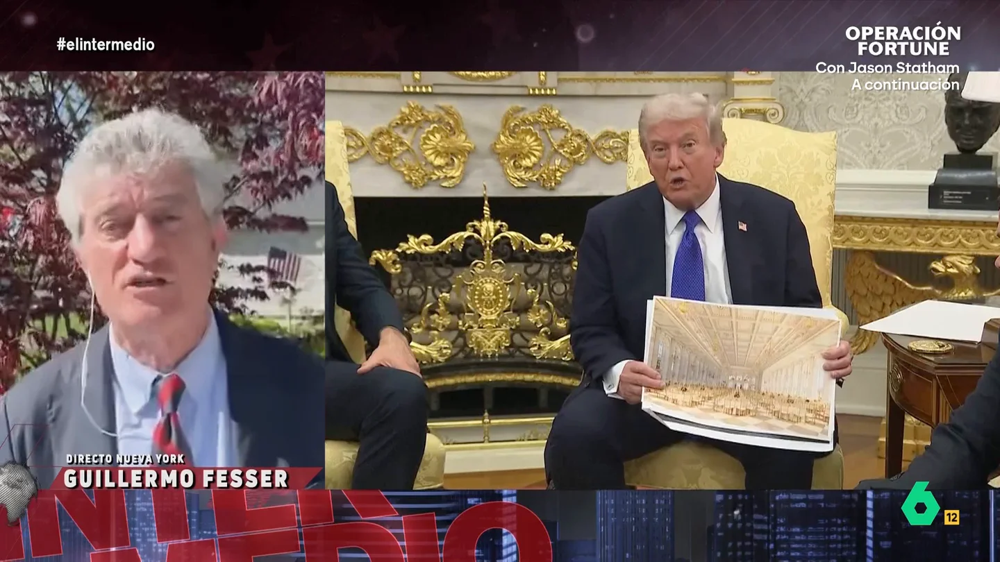 Guillermo Fesser afirma que Trump está aprovechando el intento de atentado "para desviar el foco de Irán" Guillermo Fesser explica en este vídeo cómo el atentado contra Donald Trump en la cena de corresponsales ha llevado a la Casa Blanca a aumentar la presión sobre la construcción del salón en la Casa Blanca, "esencial para la seguridad" del presidente.