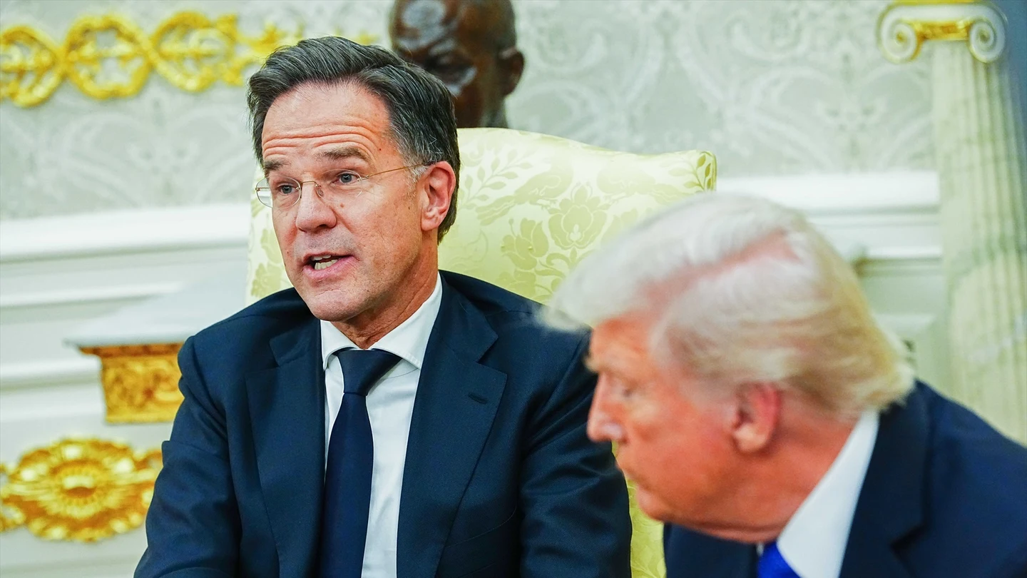 El secretario general de la OTAN, Mark Rutte, junto con Donald Trump en una imagen de archivo El secretario general de la OTAN, Mark Rutte, junto con Donald Trump en una imagen de archivo
