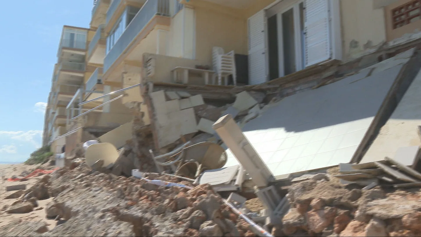 Viviendas destruidas por el oleaje Viviendas destruidas por el oleaje