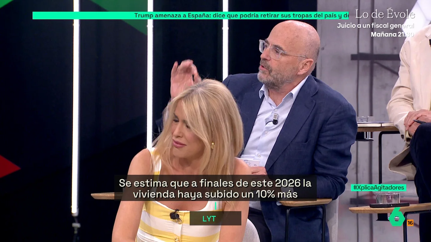 Javier Díaz-Giménez responde a Afra Blanco: "Los impuestos no son para Ayuso, sino para pagar la educación pública, la sanidad..." Javier Díaz-Giménez responde a Afra Blanco: "Los impuestos no son para Ayuso, sino para pagar la educación pública, la sanidad..."