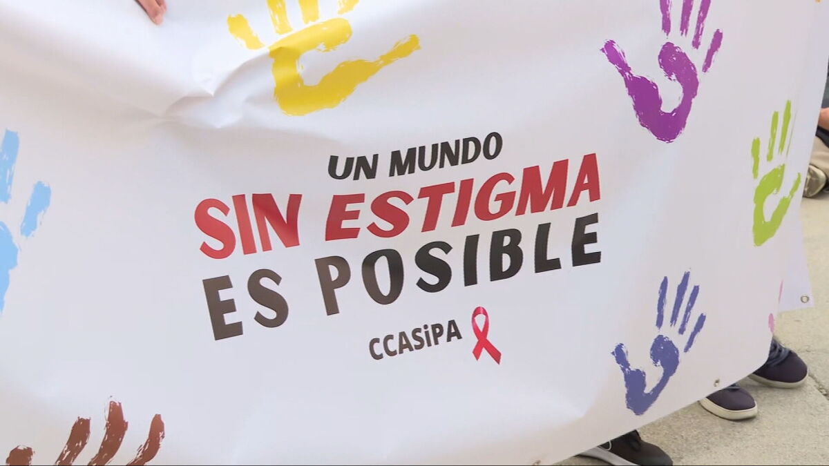 Subidas desproporcionadas de los seguros de salud y denegaciones masivas: la discriminación que sufren las personas con VIH positivo