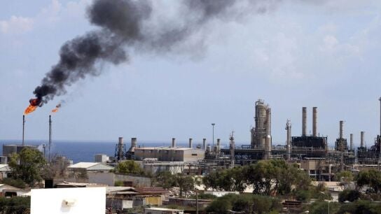 Imagen de archivo de una refiner&iacute;a de petr&oacute;leo. 