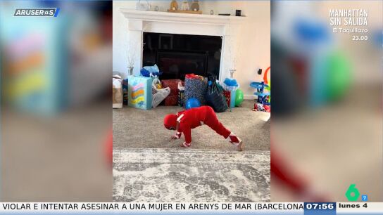 La incre&iacute;ble entrada acrob&aacute;tica de un ni&ntilde;o vestido de Power Ranger en su cumplea&ntilde;os