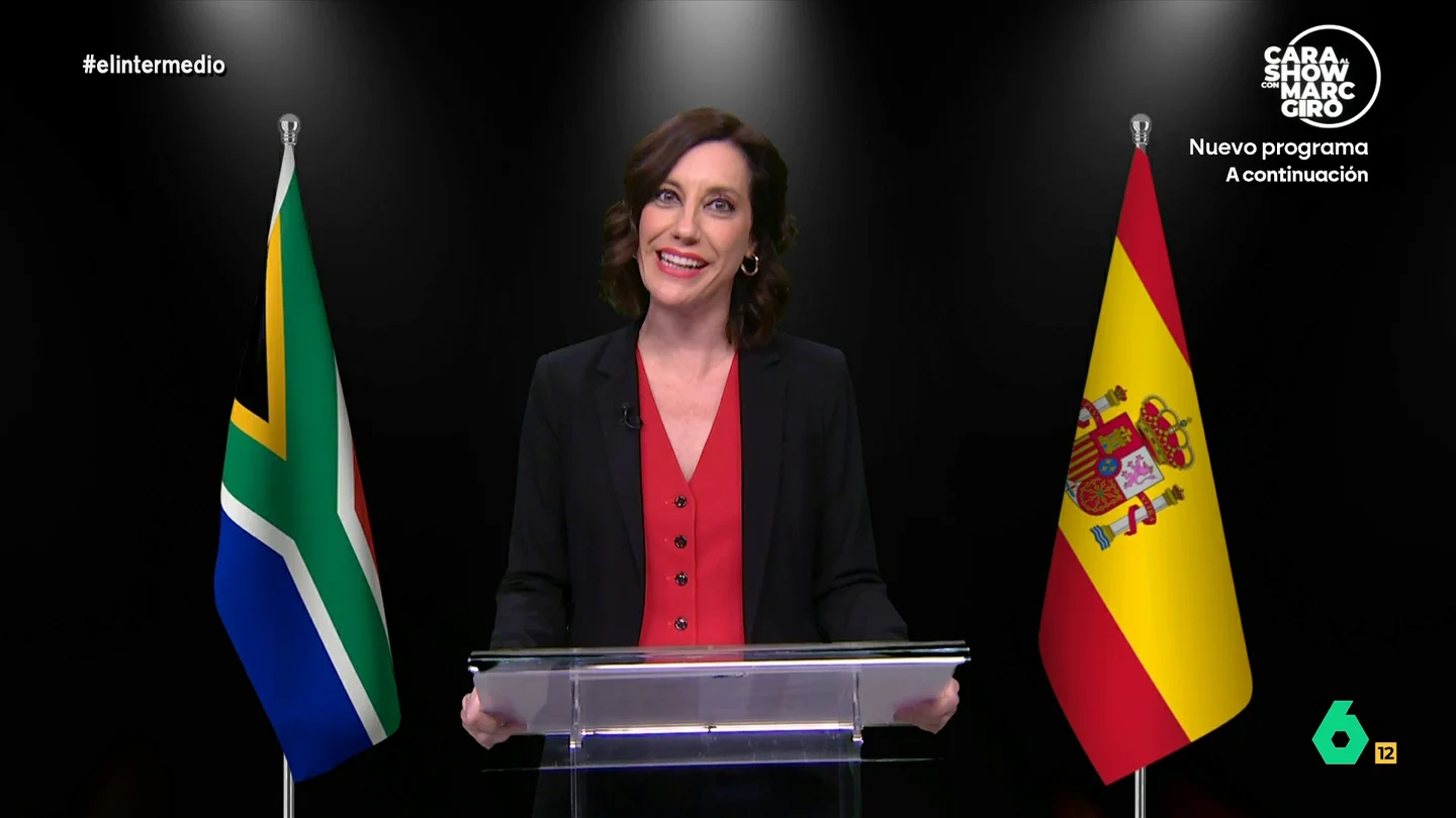 'Díaz Ayuso' anuncia el nuevo musical de Nacho Cano basado en el apartheid: "'Hoy me tengo que segregar'" Cristina Gallego se convierte en la presidenta de la Comunidad de Madrid ya que, después de visitar México, ha decidido visitar otros lugares del mundo para seguir defendiendo la libertad.
