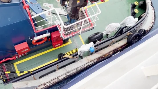 Las primeras imágenes del crucero con los afectados por el hantavirus Las primeras imágenes del crucero con los afectados por el hantavirus