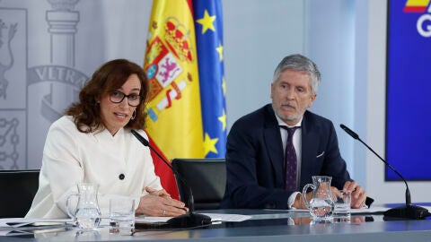 El ministro del Interior, Fernando Grande-Marlaska y la ministra de Sanidad, M&oacute;nica Garc&iacute;a.