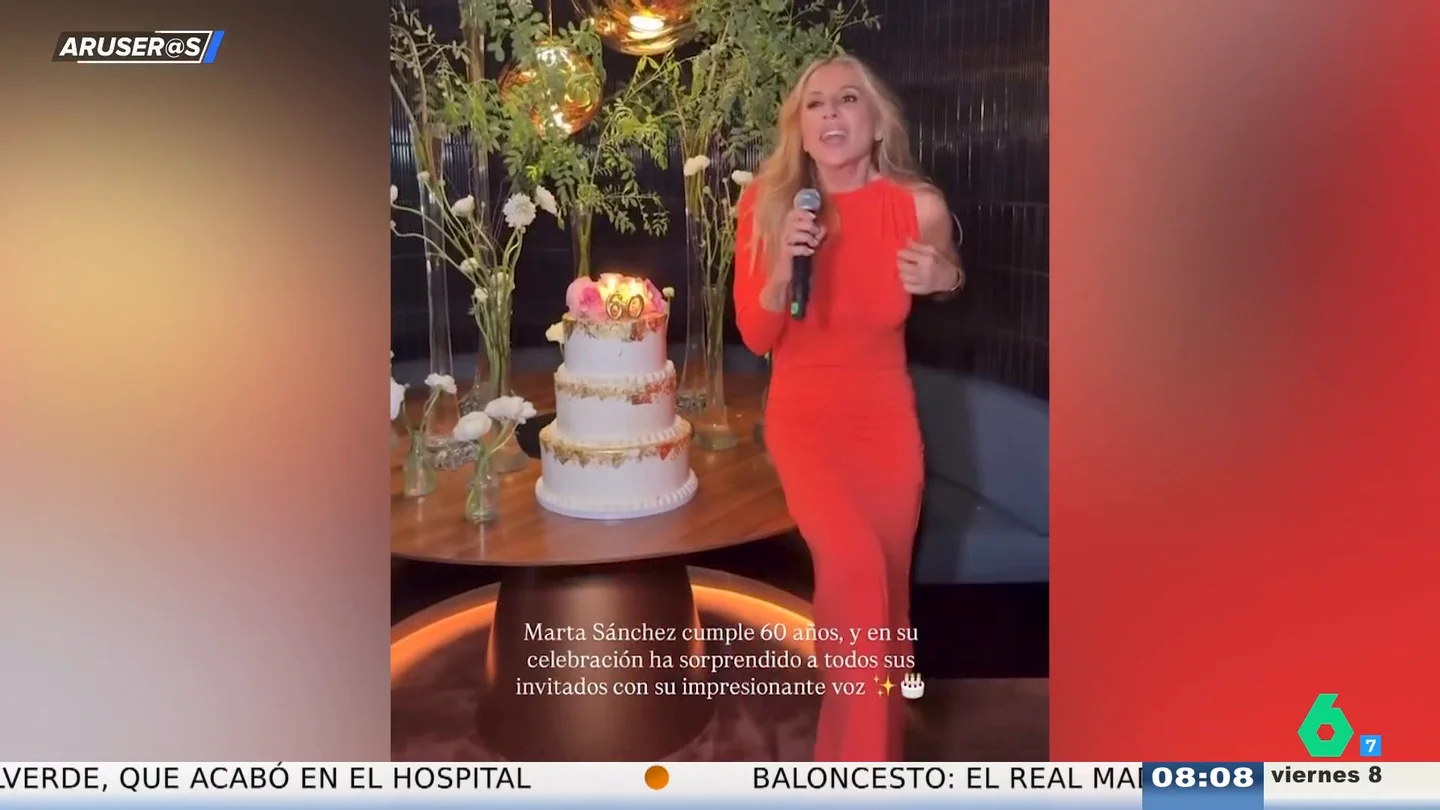 Marta Sánchez celebra los 60 años con un mensaje a su pareja, Federico: "Aquí sigo esperando a que me pida que me case con él" Marta Sánchez celebra los 60 años con un mensaje a su pareja, Federico: "Aquí sigo esperando a que me pida que me case con él"