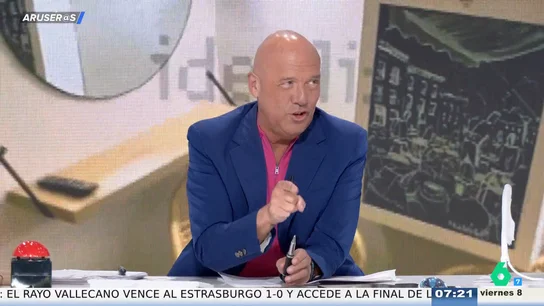 Alfonso Arús activa el 'zulómetro' de Aruser@s con un minipiso de 12 metros en Malasaña por 105.000 euros Alfonso Arús activa el 'zulómetro' de Aruser@s con un minipiso de 12 metros en Malasaña por 105.000 euros