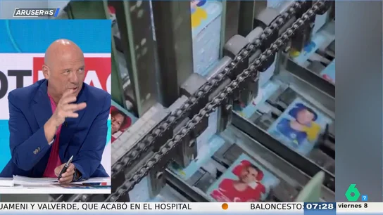 La teoría de Alfonso Arús sobre los cromos del Mundial: "No me creo que la máquina lo haga de forma aleatoria" La teoría de Alfonso Arús sobre los cromos del Mundial: "No me creo que la máquina lo haga de forma aleatoria"
