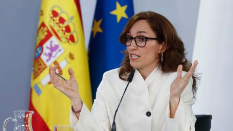 La ministra de Sanidad, M&oacute;nica Garc&iacute;a, durante la rueda de prensa tras la reuni&oacute;n de seguimiento para atender la solicitud de la OMS al Gobierno para acoger al crucero MV Hondius