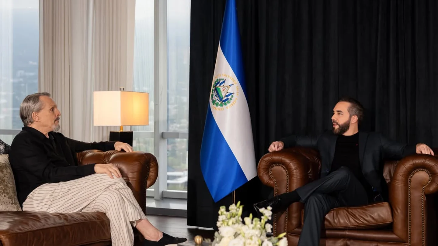 Encuentro entre Miguel Bosé y Nayib Bukele Encuentro entre Miguel Bosé y Nayib Bukele