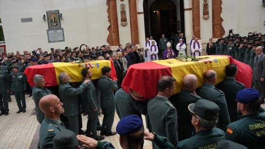 Im&aacute;genes del funeral de los dos Guardia Civiles fallecidos mientras persegu&iacute;an a una narcolancha por la costa de Huelva.
